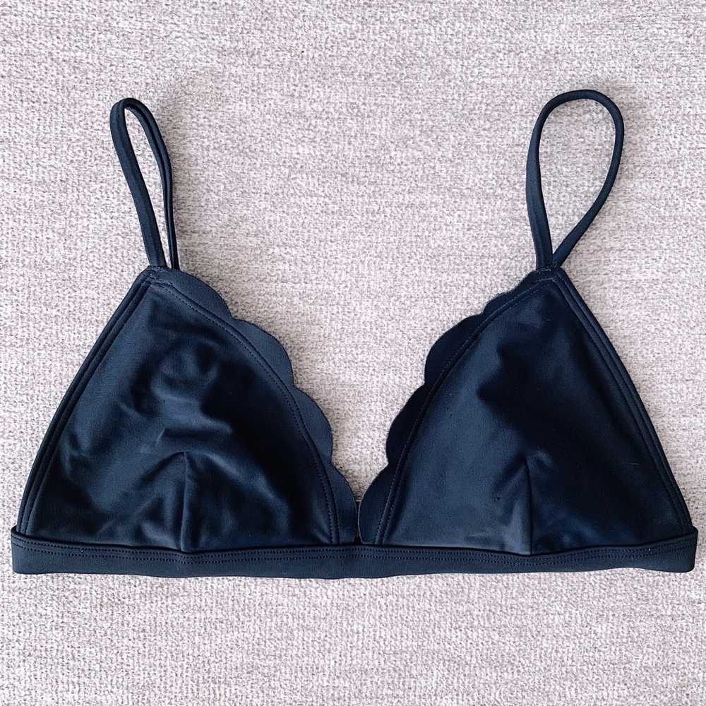 Hollister navy bikini top size s
